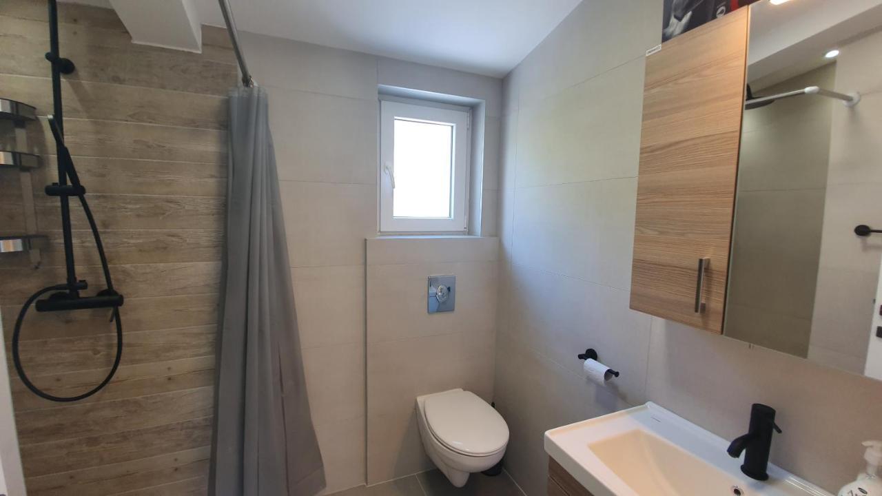 Ferienwohnung Porto Vista Penthouse Kumbor Exterior foto